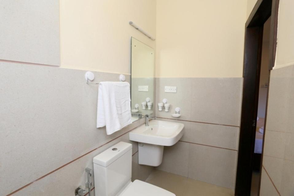 5 @ Rodney Place Colombo Exterior photo